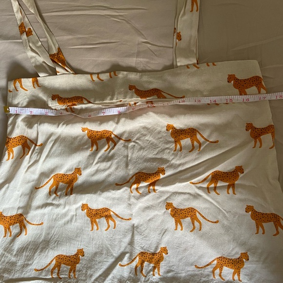 Medium BOAH cheetah cat pattern summer tank top - Picture 5 of 16